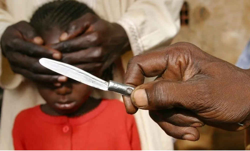 Mutilación genital femenina - Derechos de las humanas