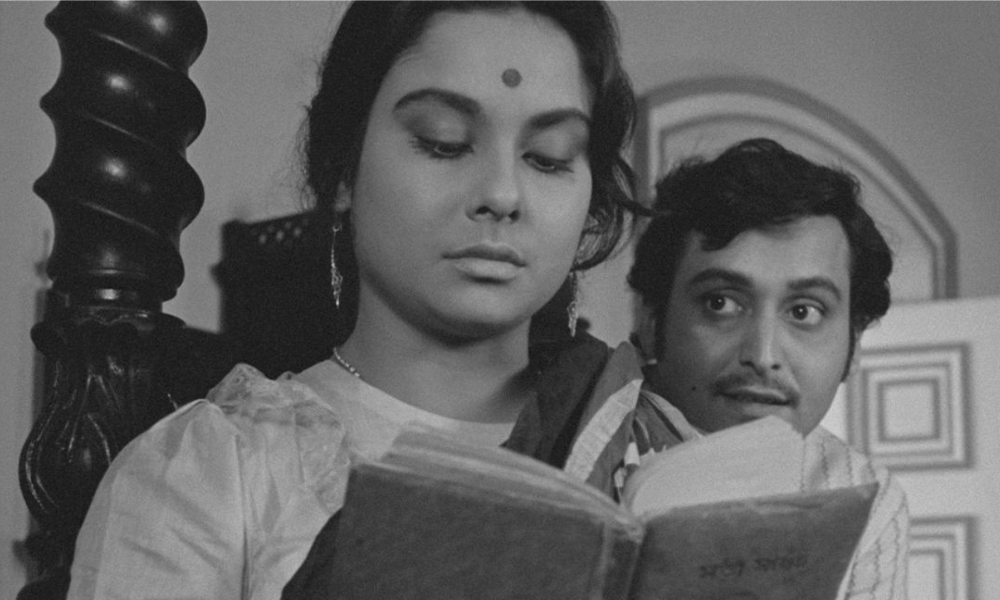 'Charulata - La esposa solitaria', dirigida por Satyajit Ray