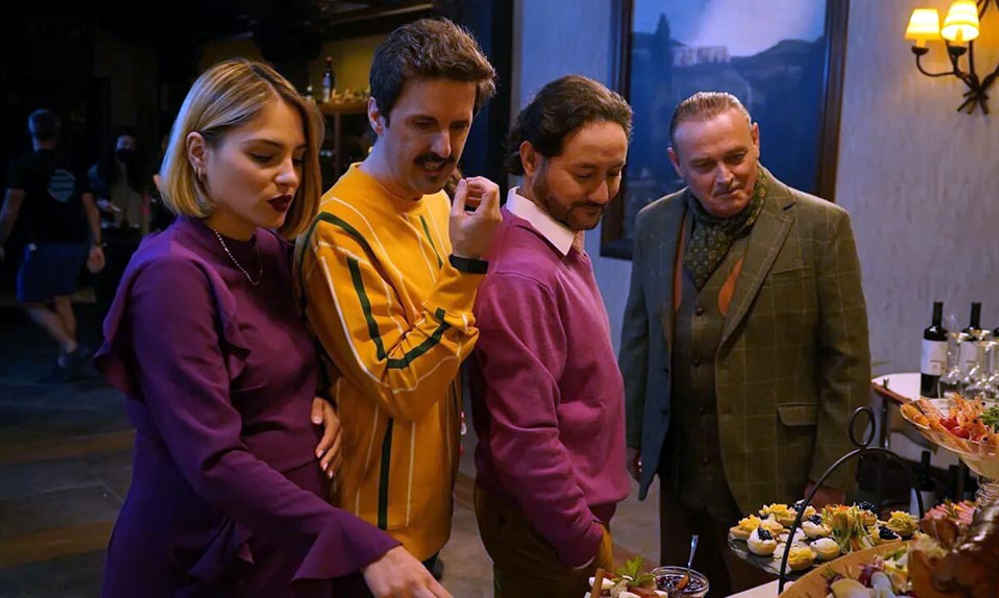 'Todos lo hacen' - Comedia dirigida por Martín Cuervo