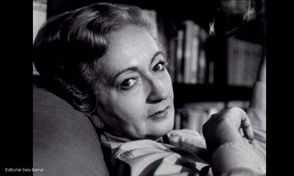 Alba Céspedes - Su novela 'Una esposa ejemplar'