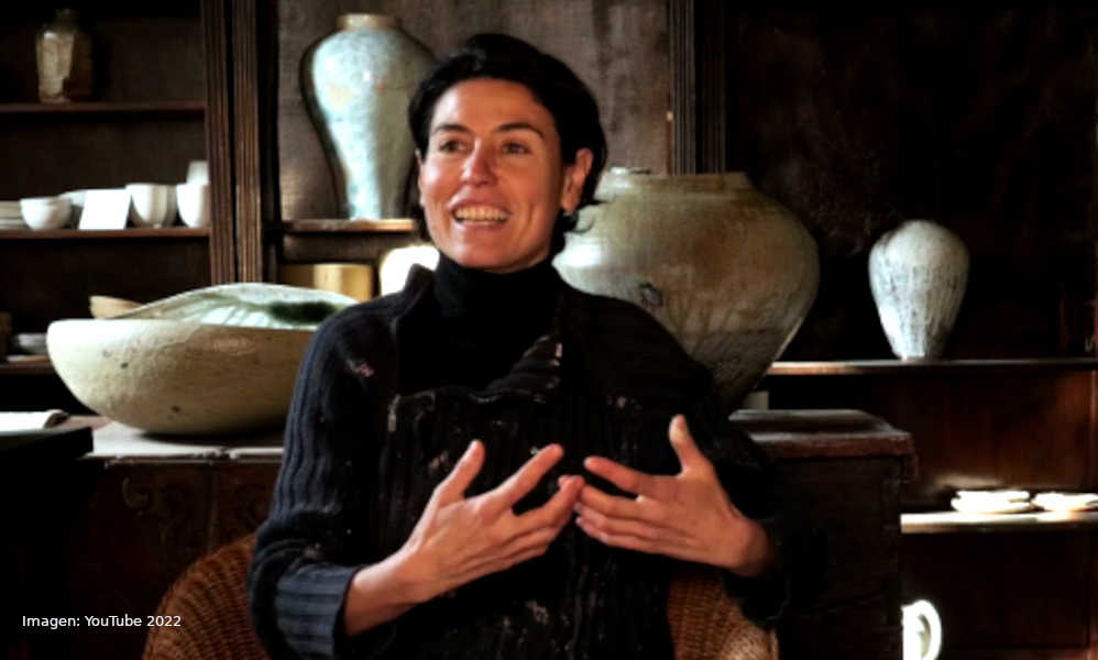 Caterina Roma - Crea cerámicas con fuego, tierra y naturaleza